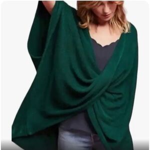 Anthropologie Sleeping on Snow twist front Pancho